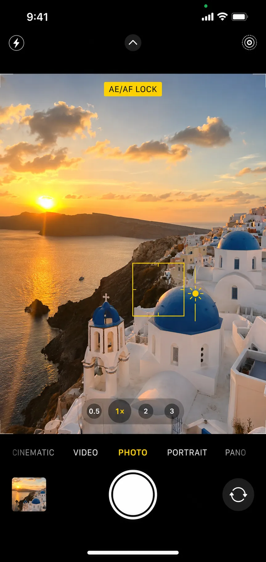iPhone camera focus box with the exposure sun control 3